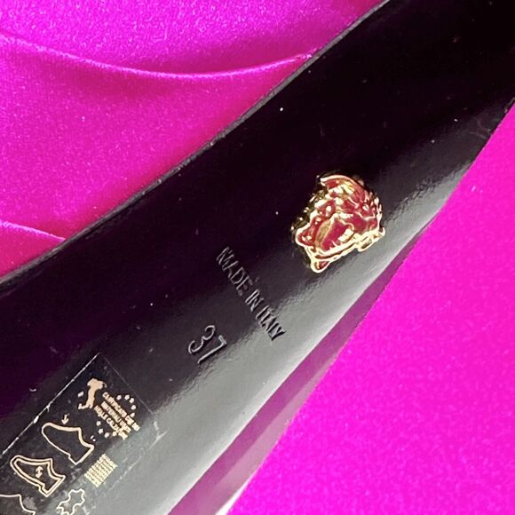 Versace Aevitas Platform Pumps 37 US 7 Pink Fuchsia Satin Crystal NIB $1575 - Picture 14 of 16